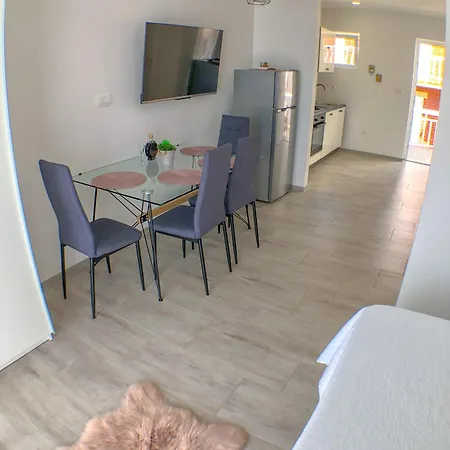 By The Sea Gradac, Makarska - 13181 Apartment Gradac (Split-Dalmatia)